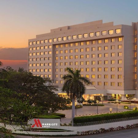 สุรัต แมริออท โฮเต็ล Hotel ภายนอก รูปภาพ