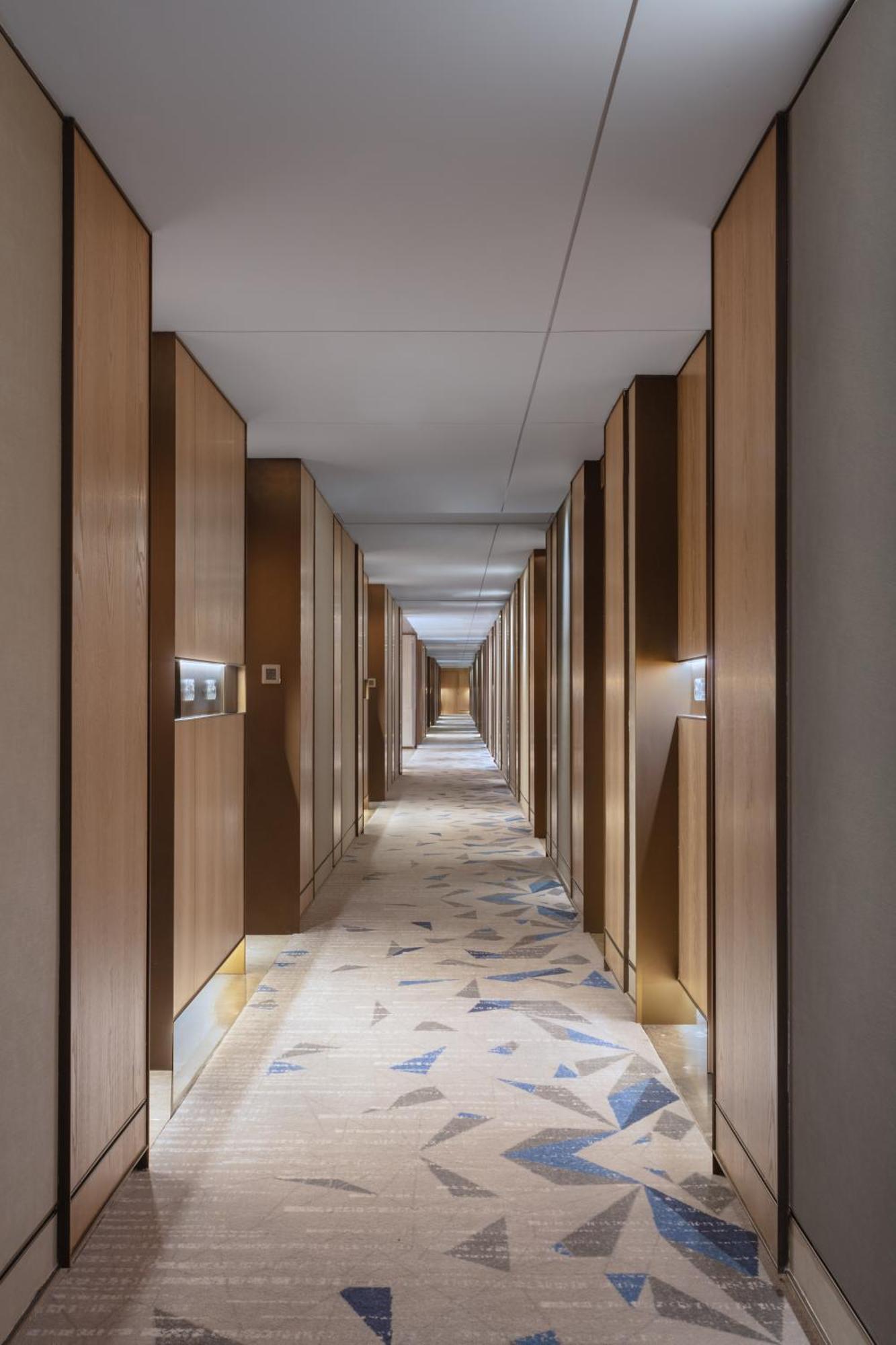 สุรัต แมริออท โฮเต็ล Hotel ภายนอก รูปภาพ