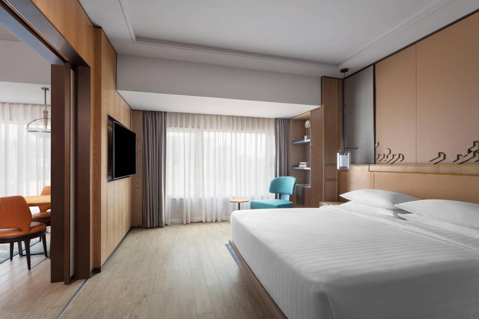 สุรัต แมริออท โฮเต็ล Hotel ภายนอก รูปภาพ